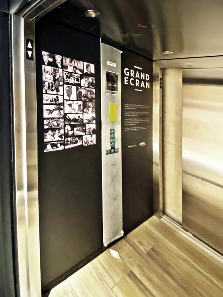 Habillage intérieur en film décoratif effet bois pour Arvita à Montpellier