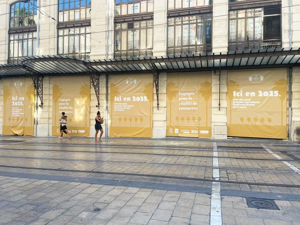 Pose de cinq bâches PVC de chantier pour SA3M à Montpellier