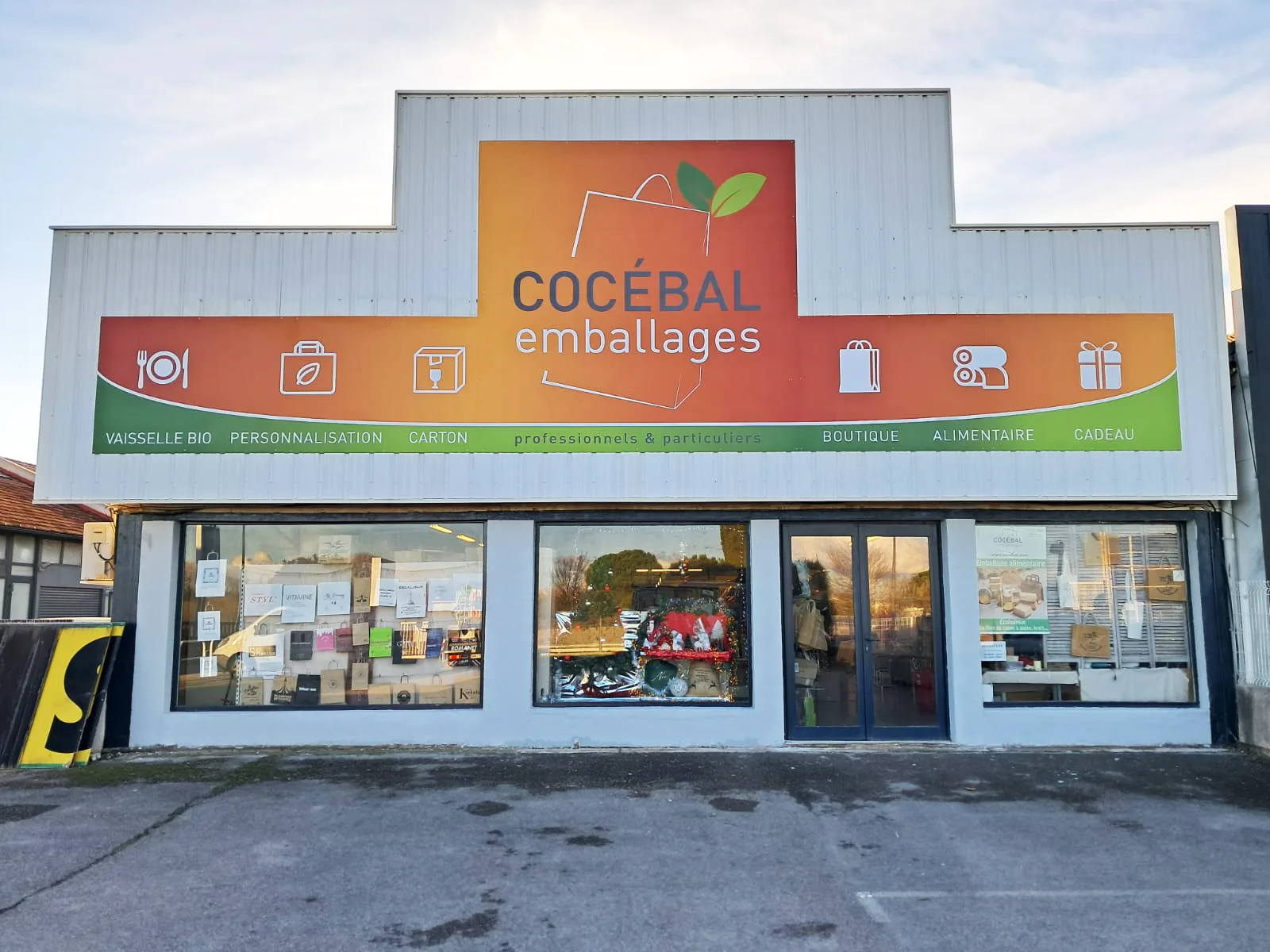 Fabrication et pose d’un panneau enseigne en Dibond pour Cocebal à Mauguio