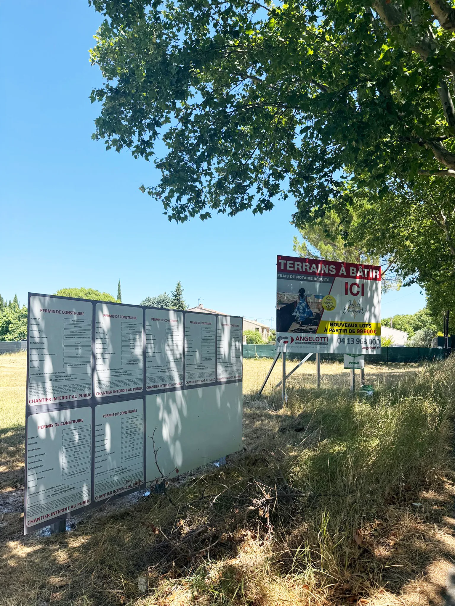 Fabrication et pose d’un panneau signalétique extérieur pour Angelotti à Pertuis