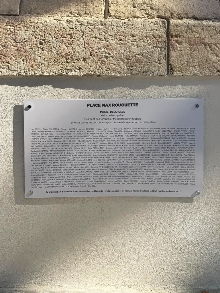 Fabrication et pose d’une plaque inaugurale en Dibond anti-tag pour SA3M à Montpellier